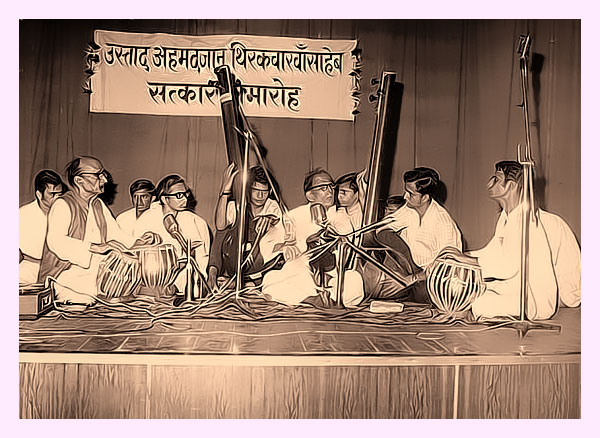 Pandit Gajananbuwa and Ustad Ahmadjan Thirkhawa Khansaheb
